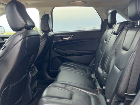 Used 2021 Ford Edge Titanium w/ Equipment Group 301A AWD/4WD image 10