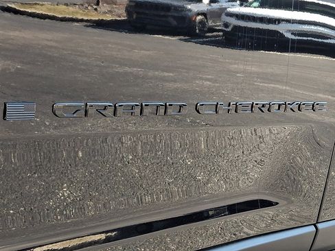 New 2026 Jeep Grand Cherokee Limited image 19