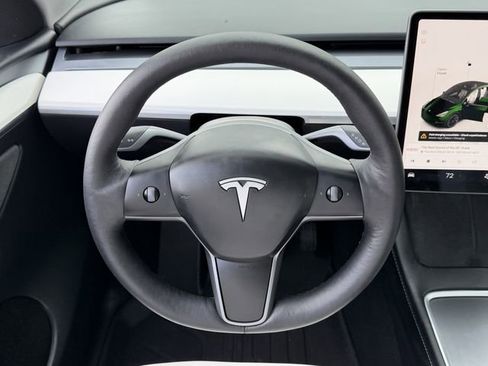 Used 2024 Tesla Model Y Long Range image 12