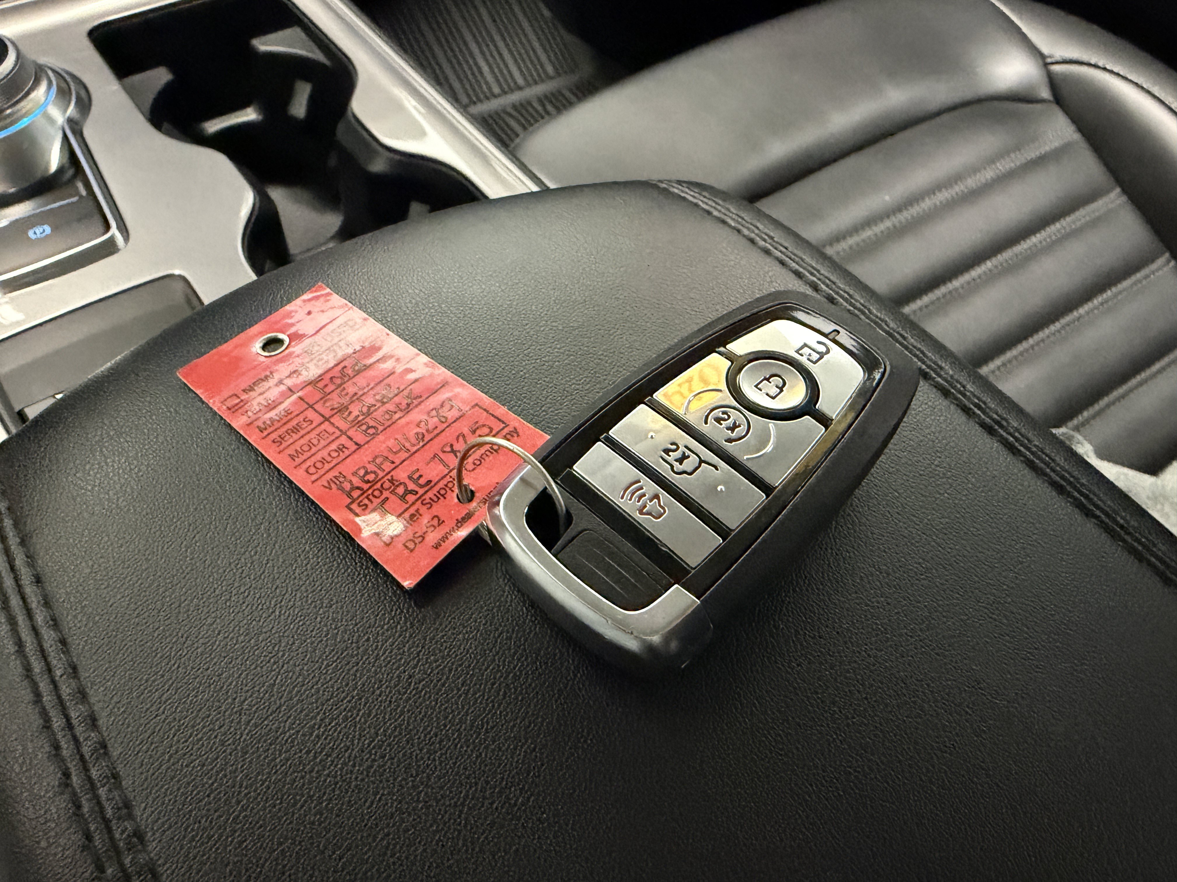 Used 2024 Ford Edge SEL w/ Convenience Package AWD/4WD image 13