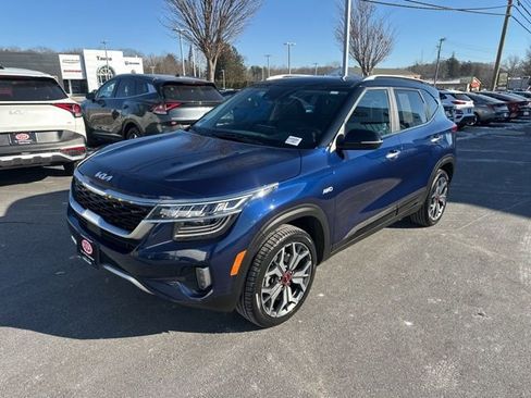 Used 2023 Kia Seltos SX image 4