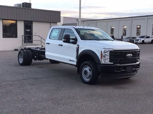 New 2026 Ford F550 4x4 Crew Cab Super Duty image 4