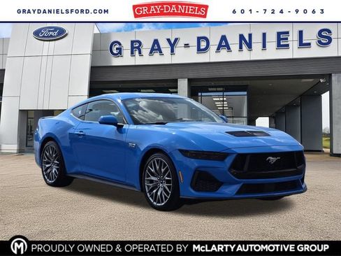 Used 2025 Ford Mustang GT Premium RWD image 1