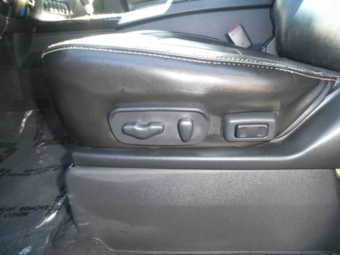 Used 2015 Nissan Titan PRO-4X w/ Pro-4x Luxury Package image 16