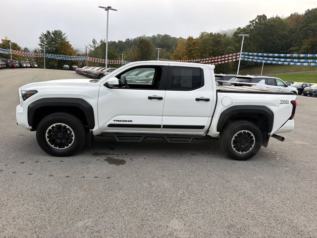 Used 2026 Toyota Tacoma TRD Off-Road AWD/4WD image 8