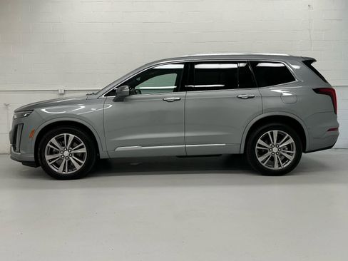 Used 2025 Cadillac XT6 Premium Luxury w/ Platinum Package AWD/4WD image 3
