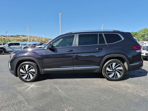 Used 2025 Volkswagen Atlas SEL AWD/4WD image 6