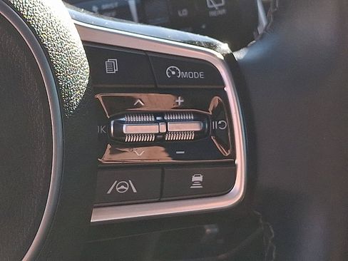 Used 2021 Kia Sorento SX image 23