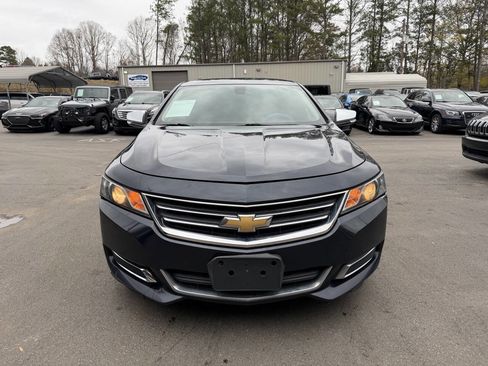 Used 2015 Chevrolet Impala LT image 2