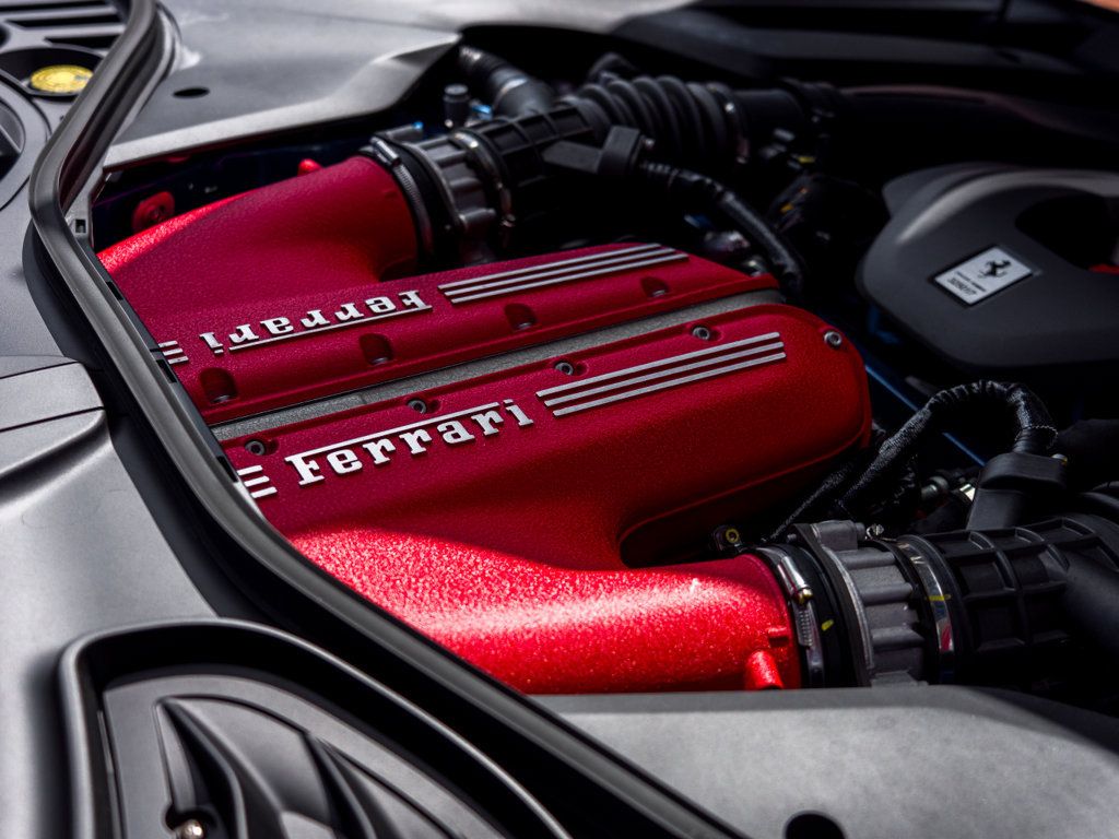 Certified 2025 Ferrari 12Cilindri RWD image 34