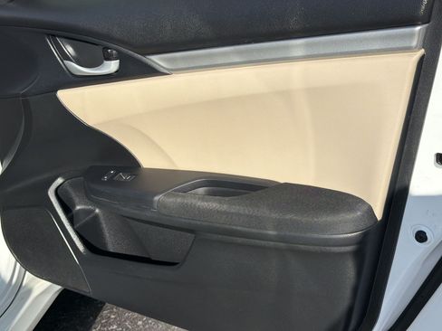 Used 2019 Honda Civic LX image 34