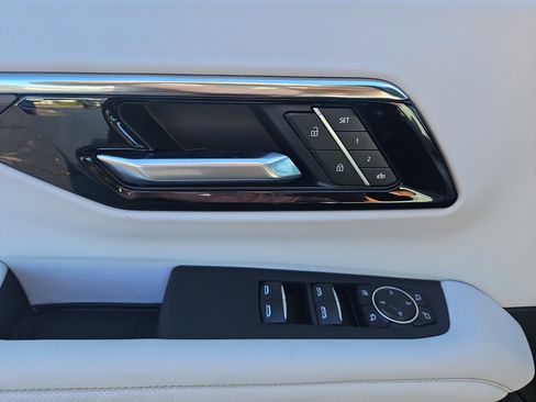 New 2025 Chevrolet Tahoe Premier image 13