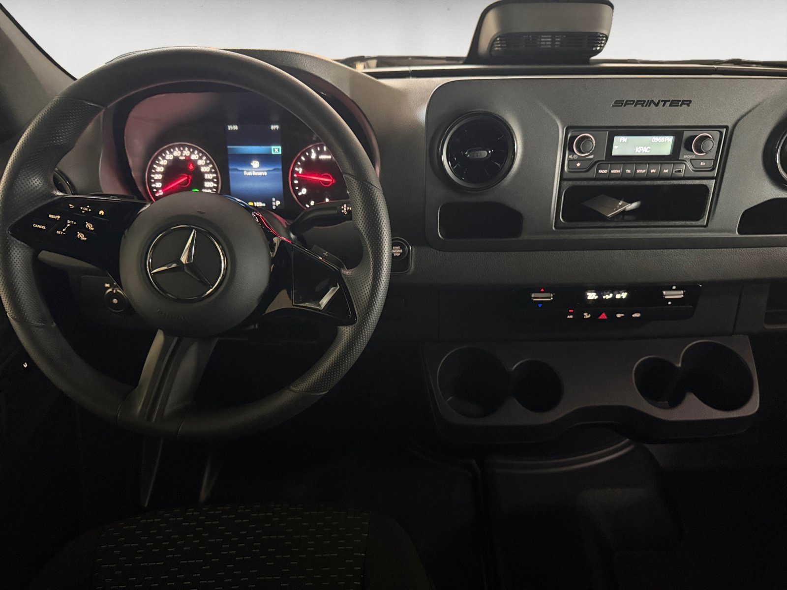 Used 2025 Mercedes-Benz Sprinter 2500 image 14