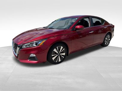 Used 2021 Nissan Altima 2.5 SV w/ SV Premium Package