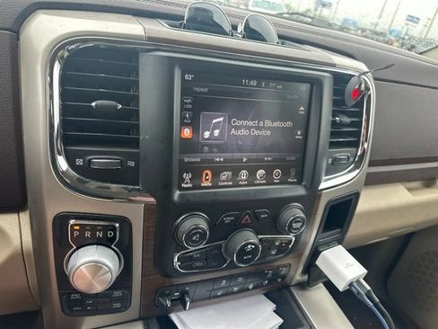 Used 2017 RAM 1500 Laramie w/ Convenience Group AWD/4WD image 8