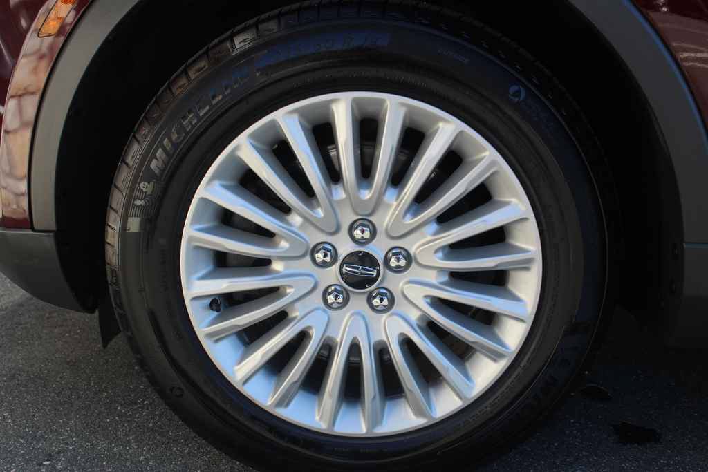 Used 2019 Lincoln Nautilus FWD image 29