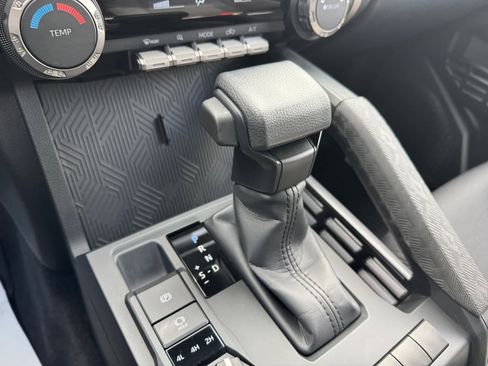 Certified 2025 Toyota Tacoma SR image 6