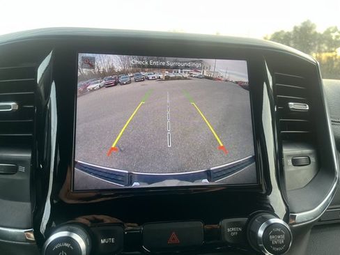 Used 2024 RAM 1500 Laramie image 33