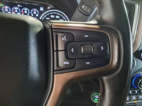 Used 2023 Chevrolet Silverado 2500 High Country w/ Technology Package AWD/4WD image 24