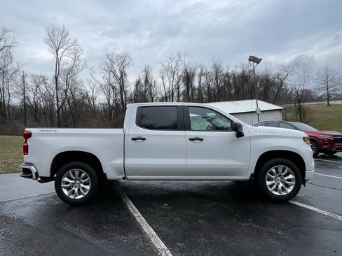 Certified 2024 Chevrolet Silverado 1500 Custom image 2