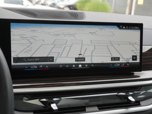 Certified 2026 BMW X7 xDrive40i AWD/4WD image 23