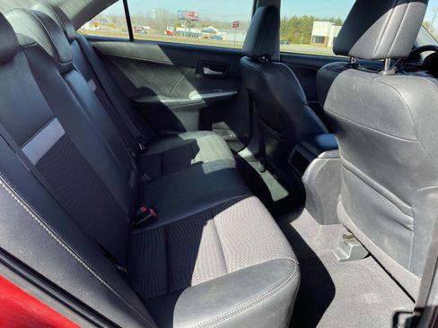 Used 2012 Toyota Camry SE image 23