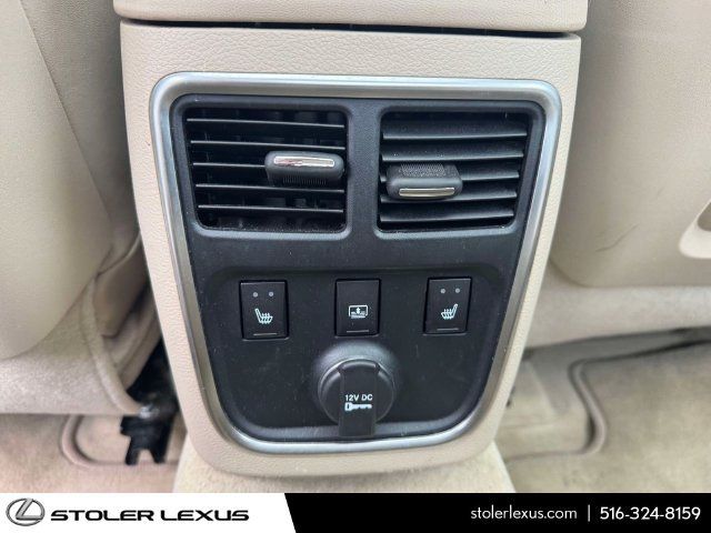 Used 2011 Chrysler 300 C w/ Sound Group RWD image 17