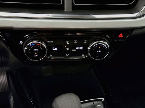 New 2026 Chevrolet Trax LT w/ Driver Confidence Package FWD image 17