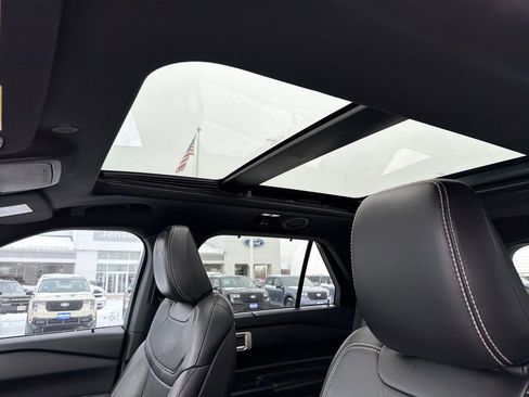 Used 2020 Ford Explorer ST w/ ST Street Pack image 21