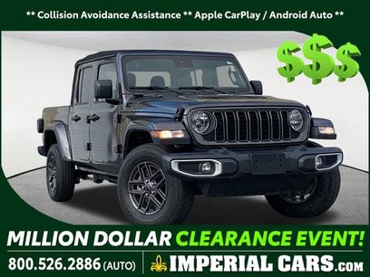 Used 2024 Jeep Gladiator Sport