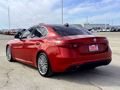 Used 2018 Alfa Romeo Giulia Ti w/ Quick Order Package 22Z Lusso image 10