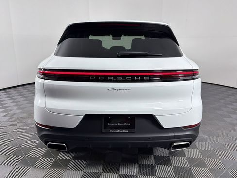 Used 2026 Porsche Cayenne image 10