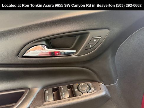 Used 2018 Chevrolet Equinox Premier AWD/4WD image 12