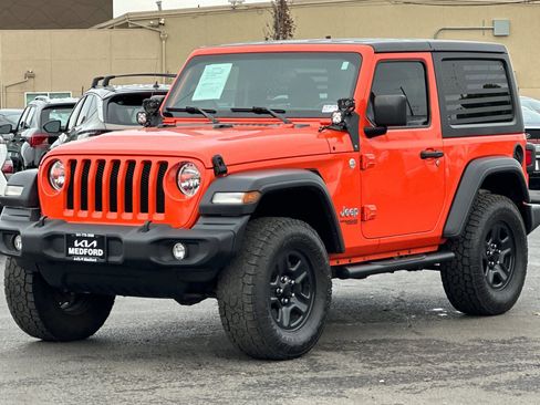 Used 2020 Jeep Wrangler Sport image 9