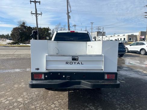 Used 2019 Ford F250 XL w/ Power Equipment Group image 4