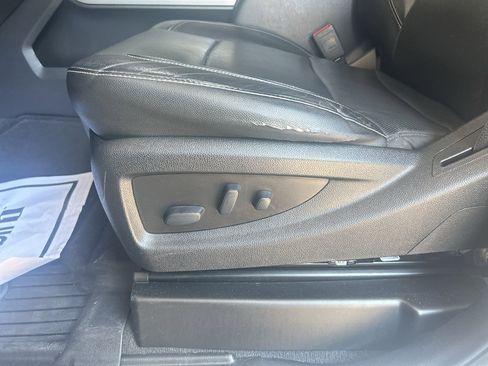 Used 2019 Chevrolet Silverado 2500 LTZ w/ Duramax Plus Package AWD/4WD image 19