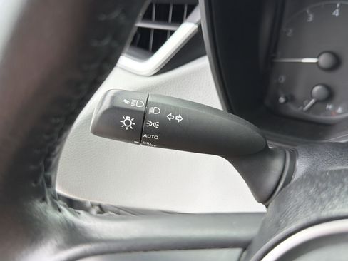 Used 2024 Toyota Corolla SE FWD image 19