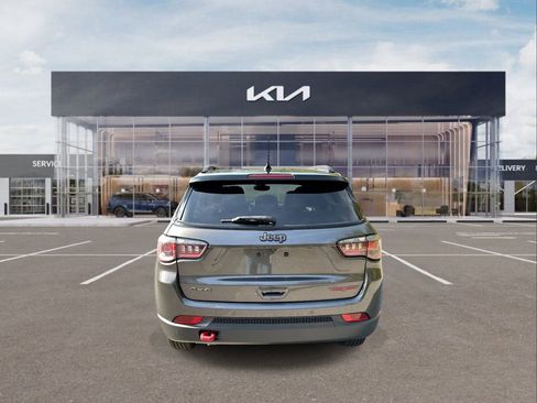 Used 2023 Jeep Compass Trailhawk image 7