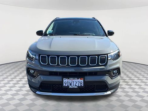 Used 2022 Jeep Compass Limited AWD/4WD image 2