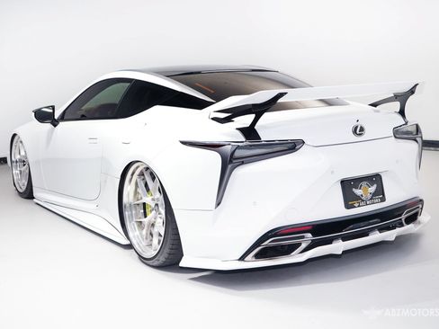 Used 2018 Lexus LC 500 Coupe w/ Performance Package RWD image 8