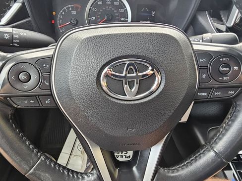 Used 2021 Toyota Corolla SE FWD image 13
