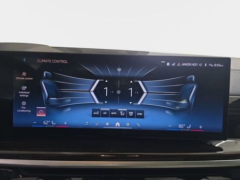 Used 2024 BMW X5 sDrive40i w/ Premium Package image 25