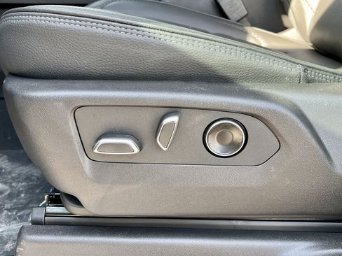 New 2026 GMC Sierra 2500 Denali w/ Denali Reserve Package image 10