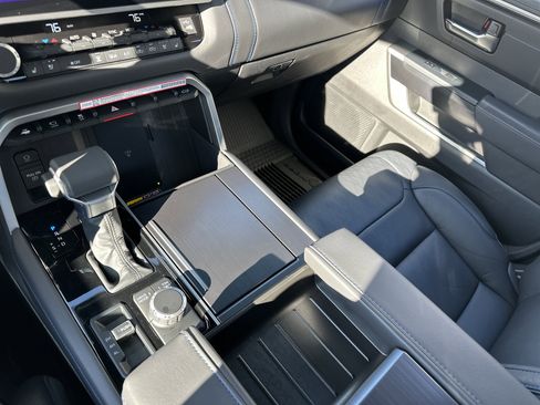 Used 2025 Toyota Tundra Platinum image 19