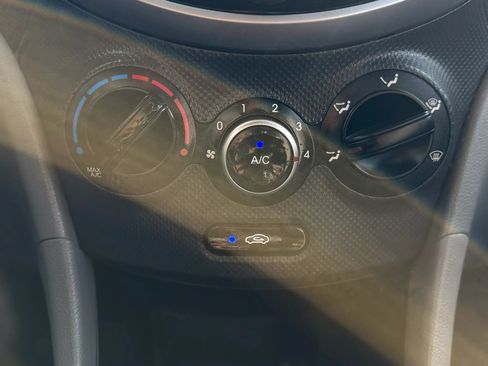 Used 2017 Hyundai Accent SE FWD image 16