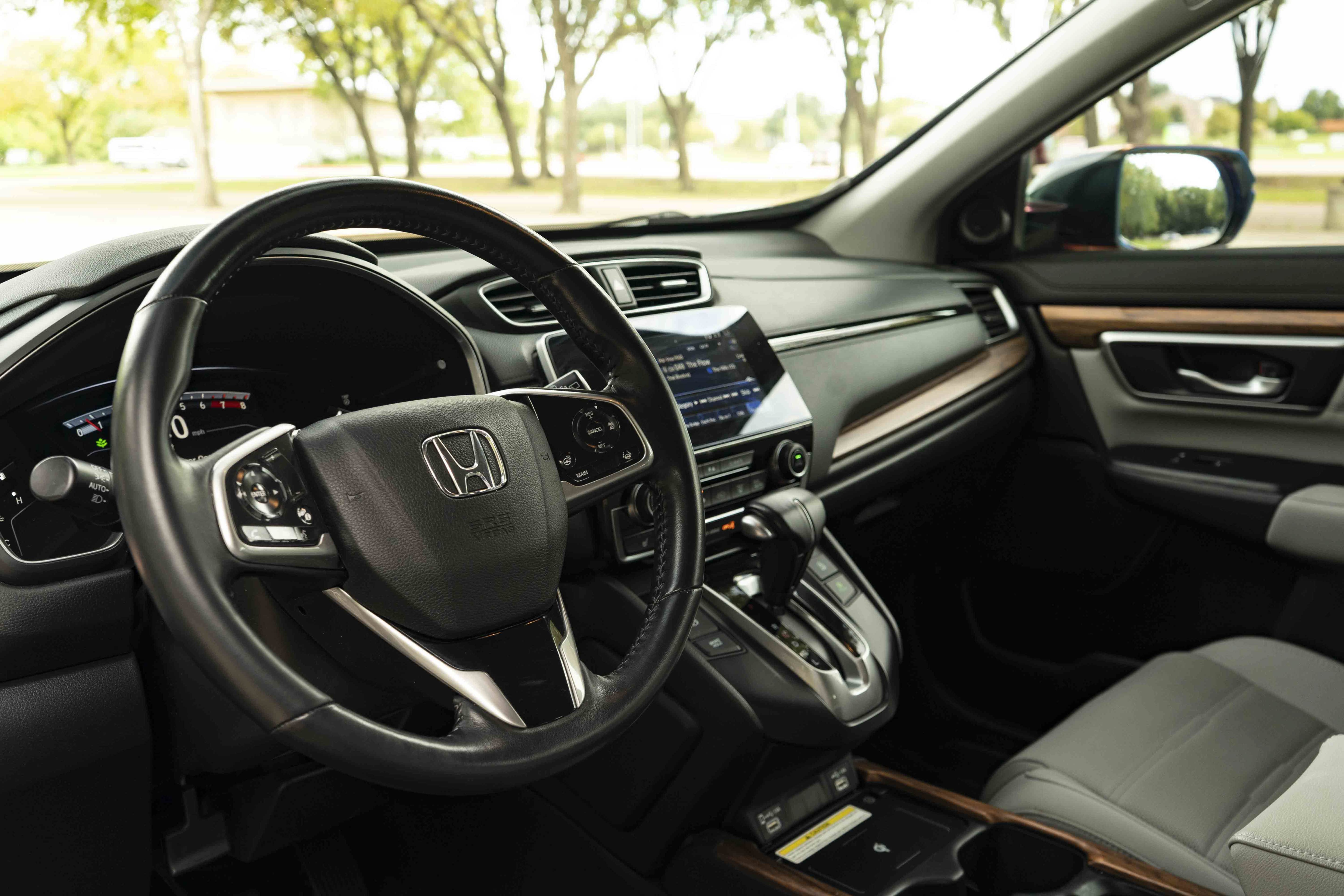 Used 2022 Honda CR-V Touring image 16