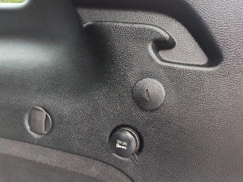 Used 2019 Jeep Grand Cherokee Laredo image 13