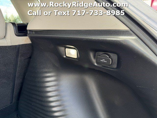Used 2025 Honda HR-V LX image 32