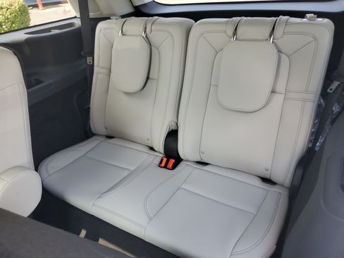 New 2026 Lincoln Aviator Reserve AWD/4WD image 26