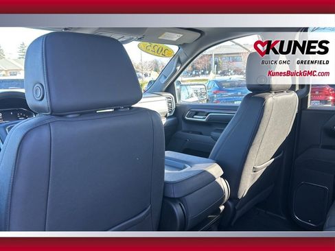 Used 2025 GMC Sierra 1500 SLT image 33